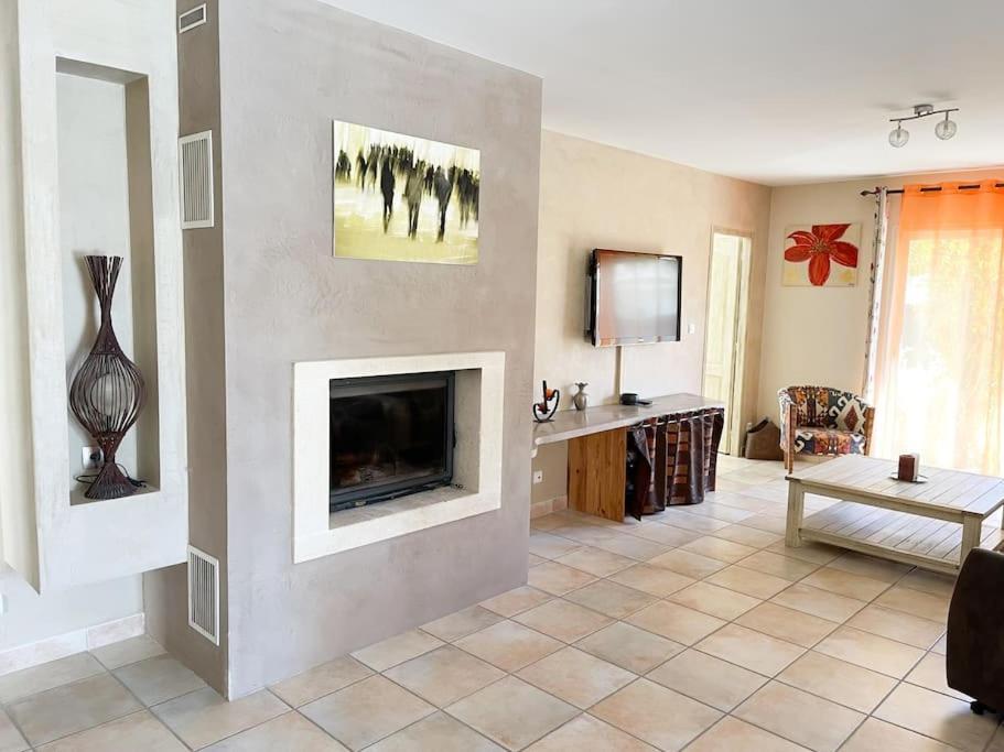 Petit Paradis . Pujaut Exterior photo